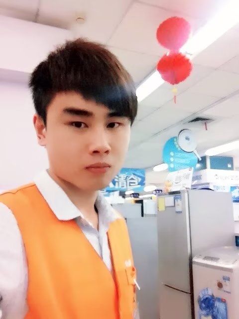 罗自强的第一张照片--东莞蓝颜知己交友网